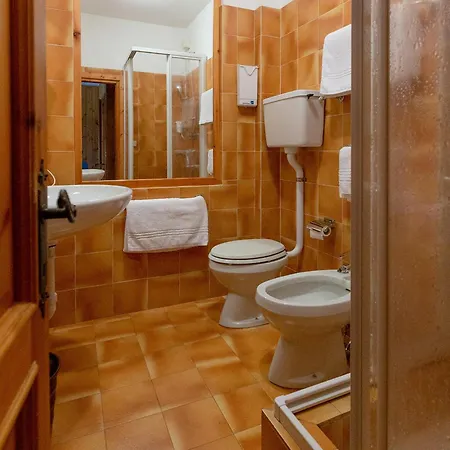 Hotel De Mario 3*